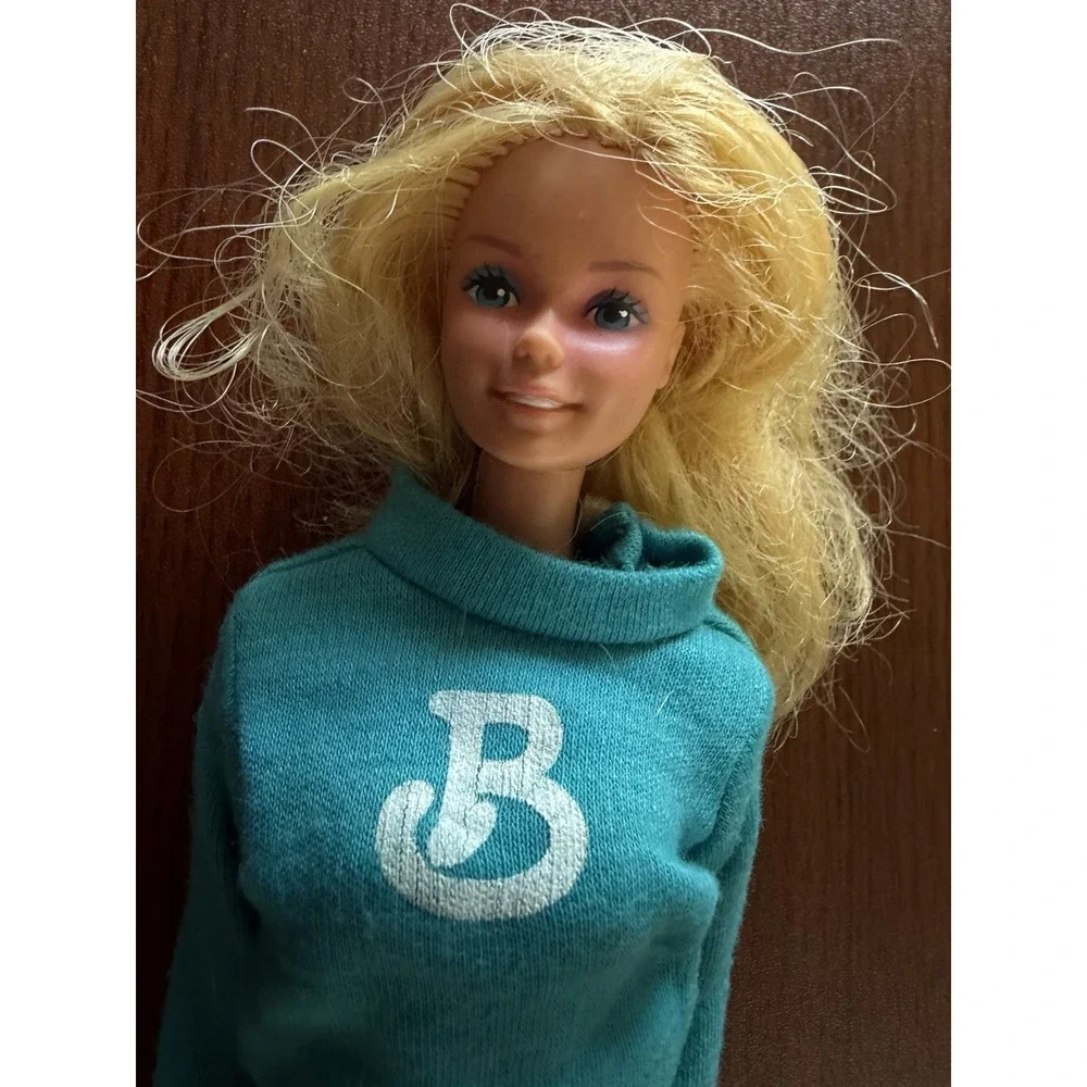 Vintage Mattel Barbie Doll 1966 TNT‎ Body University Blue White Outfit